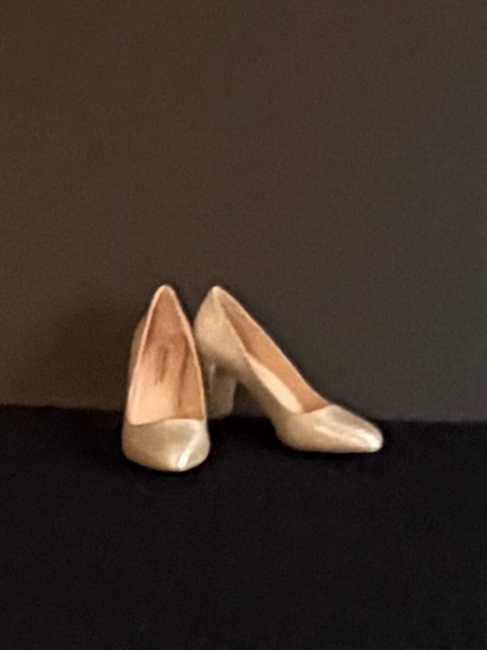 Badgley Mischka ‘American Glamour’ Gold Sparkle Heels